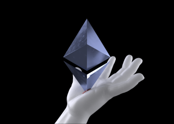 Giá Ethereum tiến tới mức cao mới ngay cả khi các nhà giao dịch chuyên nghiệp quay đầu giảm giá